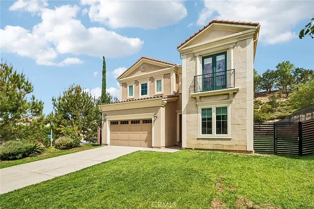 5 bed, 5.5 bath, 3982 sqft, $8,500 — Photo 3