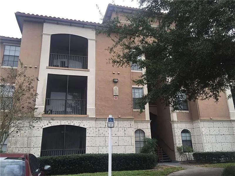 1st image of 6141 Metrowest Blvd Unit 106