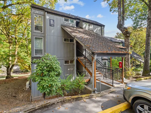 100 Kerr Pkwy APT 6, Lake Oswego, OR 97035