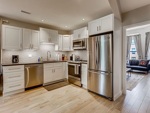 4th image of 2418 Welton St APT B