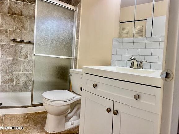 2nd image of 99 Arrowood Rd Unit J