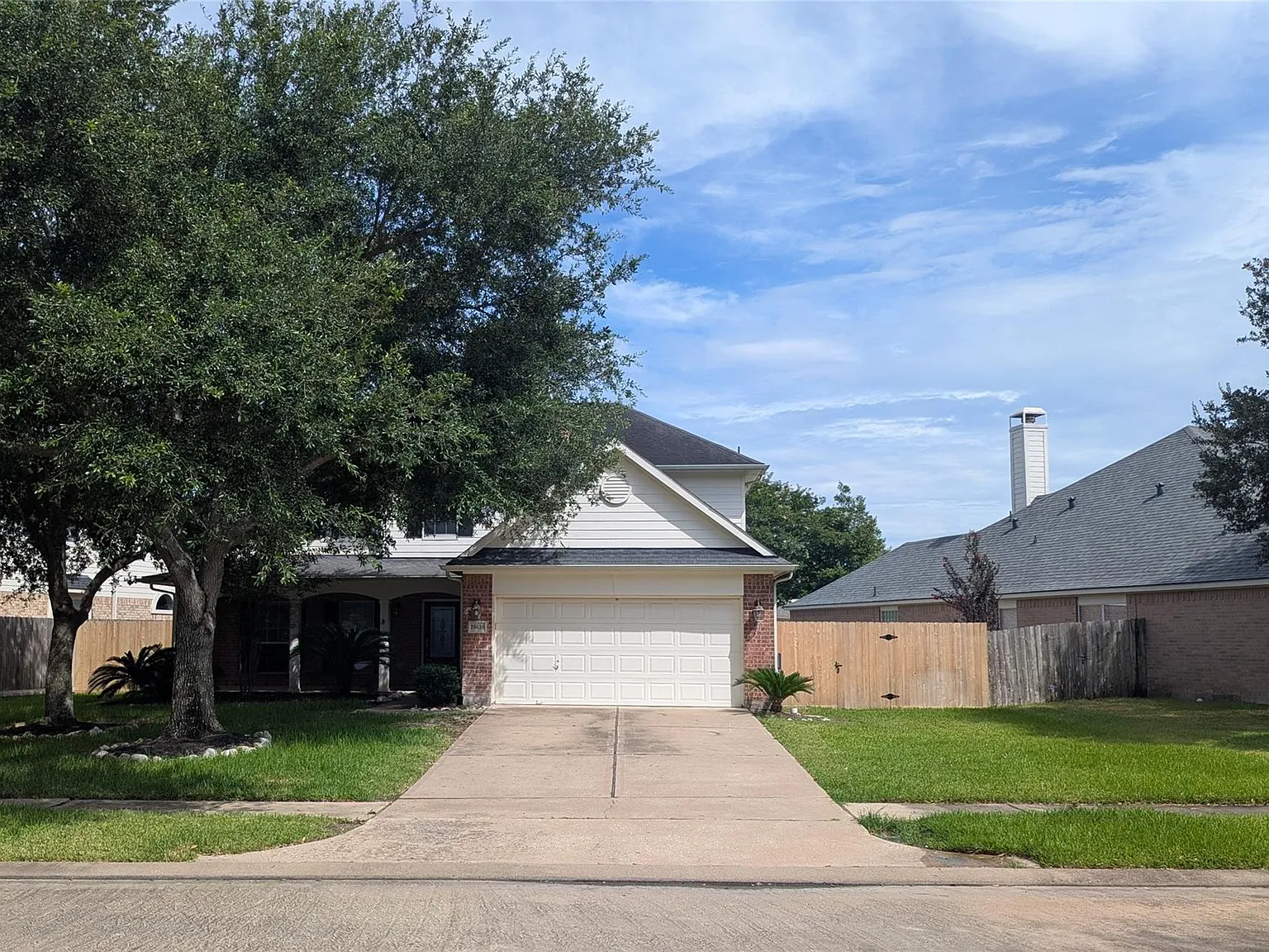 4 bed, 2.5 bath, 2665 sqft, $2,480 — Photo 1