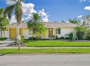 6425 Furman Blvd, Fort Myers, FL 33919