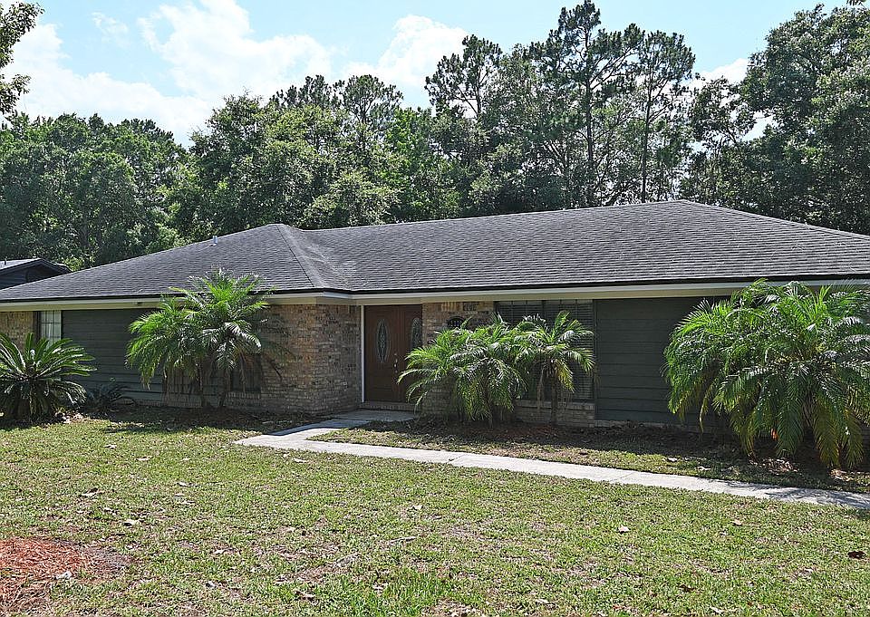 1st image of 2220 W The Woods Dr