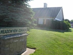 5th image of 599 Meadowview Ln