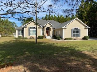 180 Burnt Pine Dr, Moultrie, GA 31768