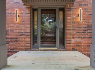8009 Hallet St, Lenexa, KS 66215