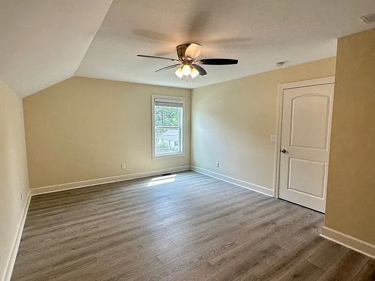 522 Addison Ave — Photo 25