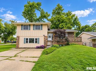 212 Gardena Ave, East Peoria, IL 61611