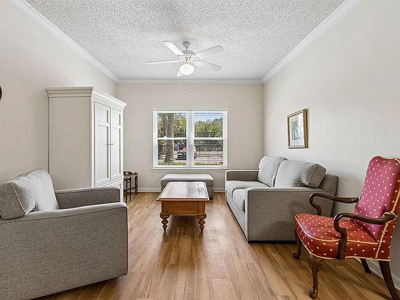 5th image of 1601 Nectarine St APT A3