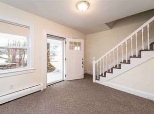 92 Summers St, Oyster Bay, NY 11771