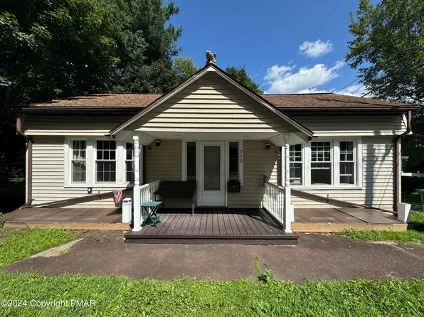 710 Elmira St, White Haven, PA 18661