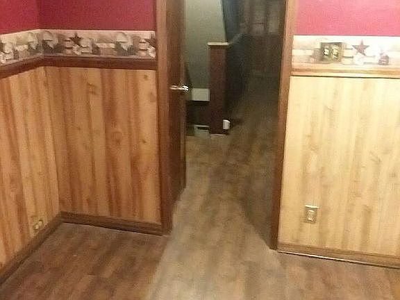 3rd image of 109 S Elizabeth St