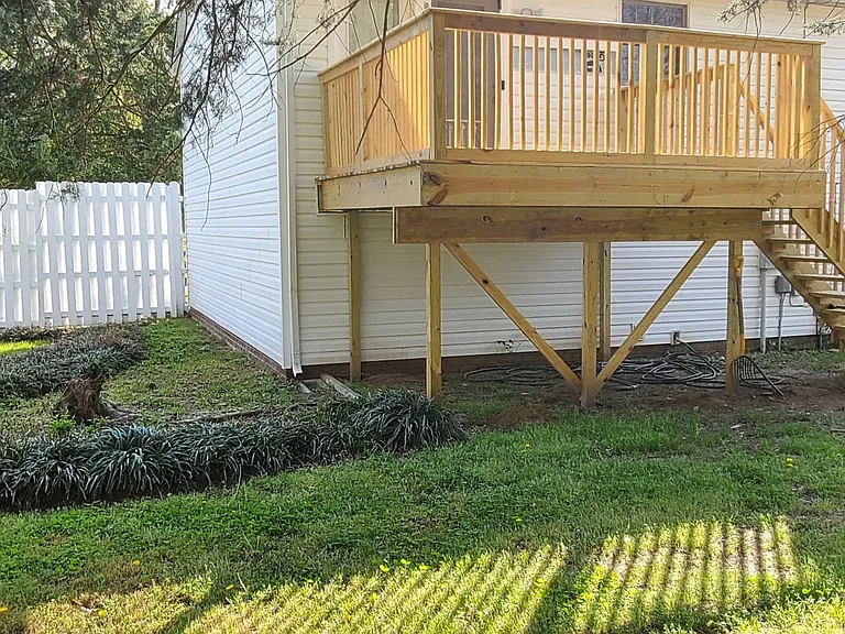 7402 Brigmore Dr — Photo 30