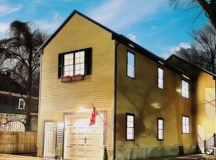 26 Vinson St, Taunton, MA 02780