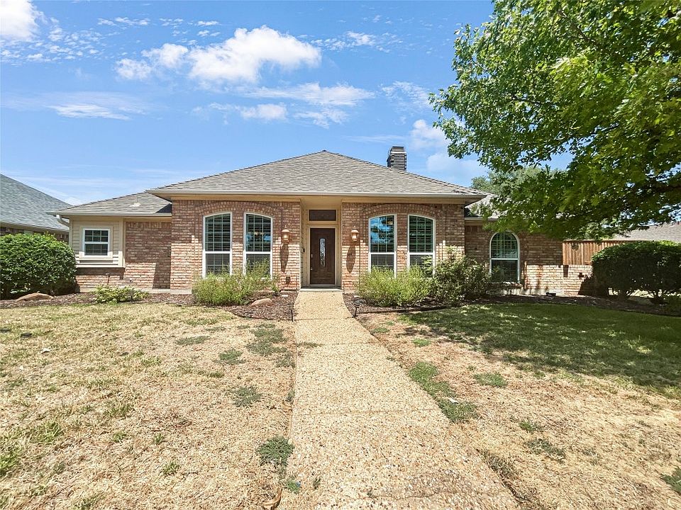 1st image of 2605 Loch Haven Dr