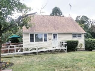 319 Buckelew Ave, Monroe Township, NJ 08831