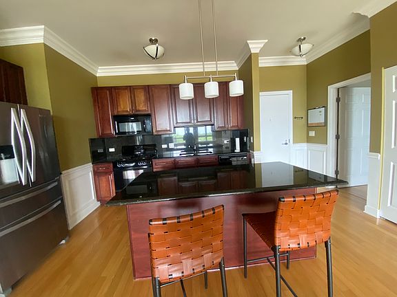 4th image of 6000 N Cicero Ave APT 408