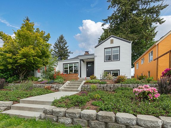 4th image of 11042 Evanston Avenue N