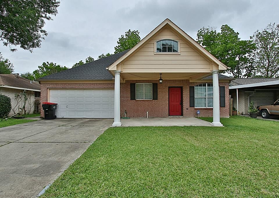 1st image of 930 Francitas Dr