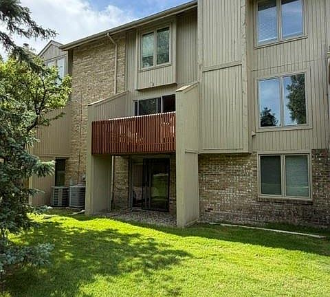 5th image of 4070 Foxpointe Dr
