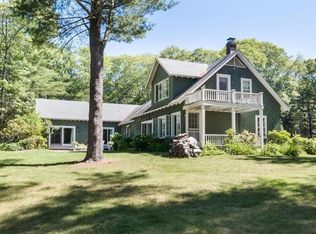 1 Pojac Point Rd, North Kingstown, RI 02852