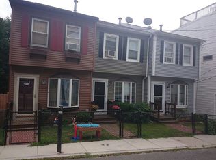 17 Dixfield St, South Boston, MA 02127