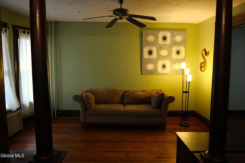 5th image of 274 Partridge Street
