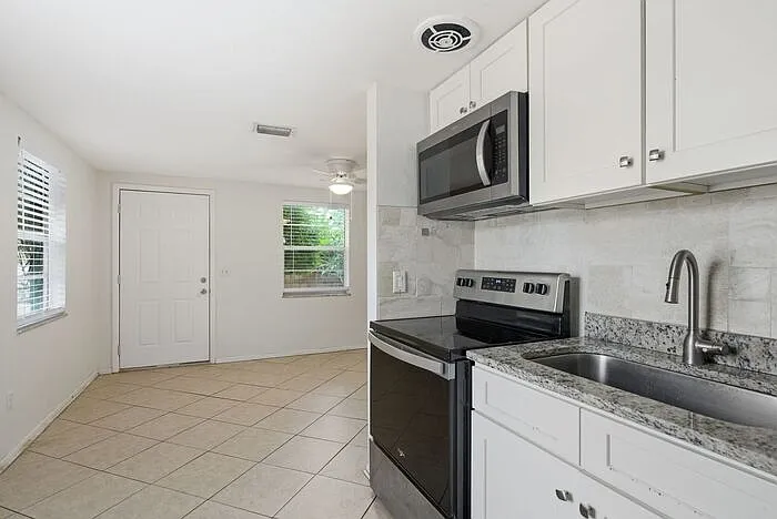 417 Milwaukee Ave — Photo 10