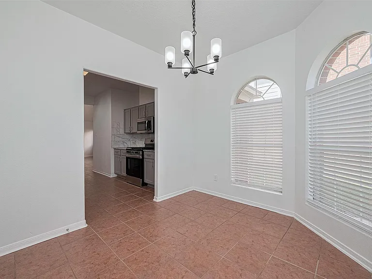 12230 Hawthorne Hill Cir — Photo 13