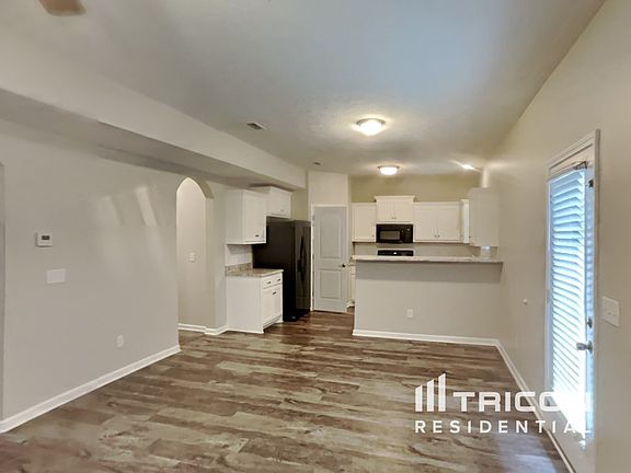 3rd image of 1721 Sunray Dr