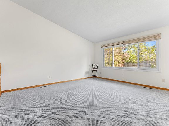 5th image of 1780 Centennial Dr