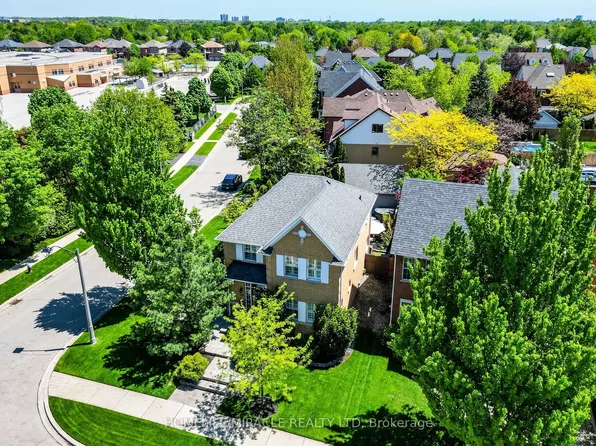 464 Ambleside Dr, Oakville, ON L6H 6N7