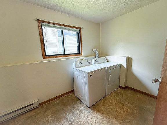 5th image of 2804 Edgewood Dr SW #4