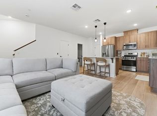 35172 Rangpur Ln, Fallbrook, CA 92028