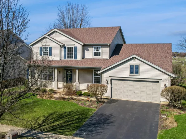 223 Ashcroft Ln, Oswego, IL 60543