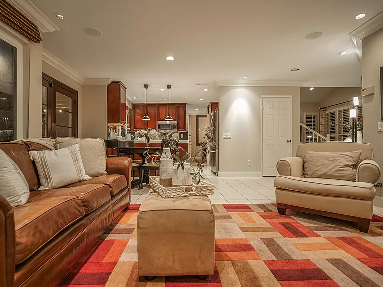 12472 Dormouse Rd — Photo 21