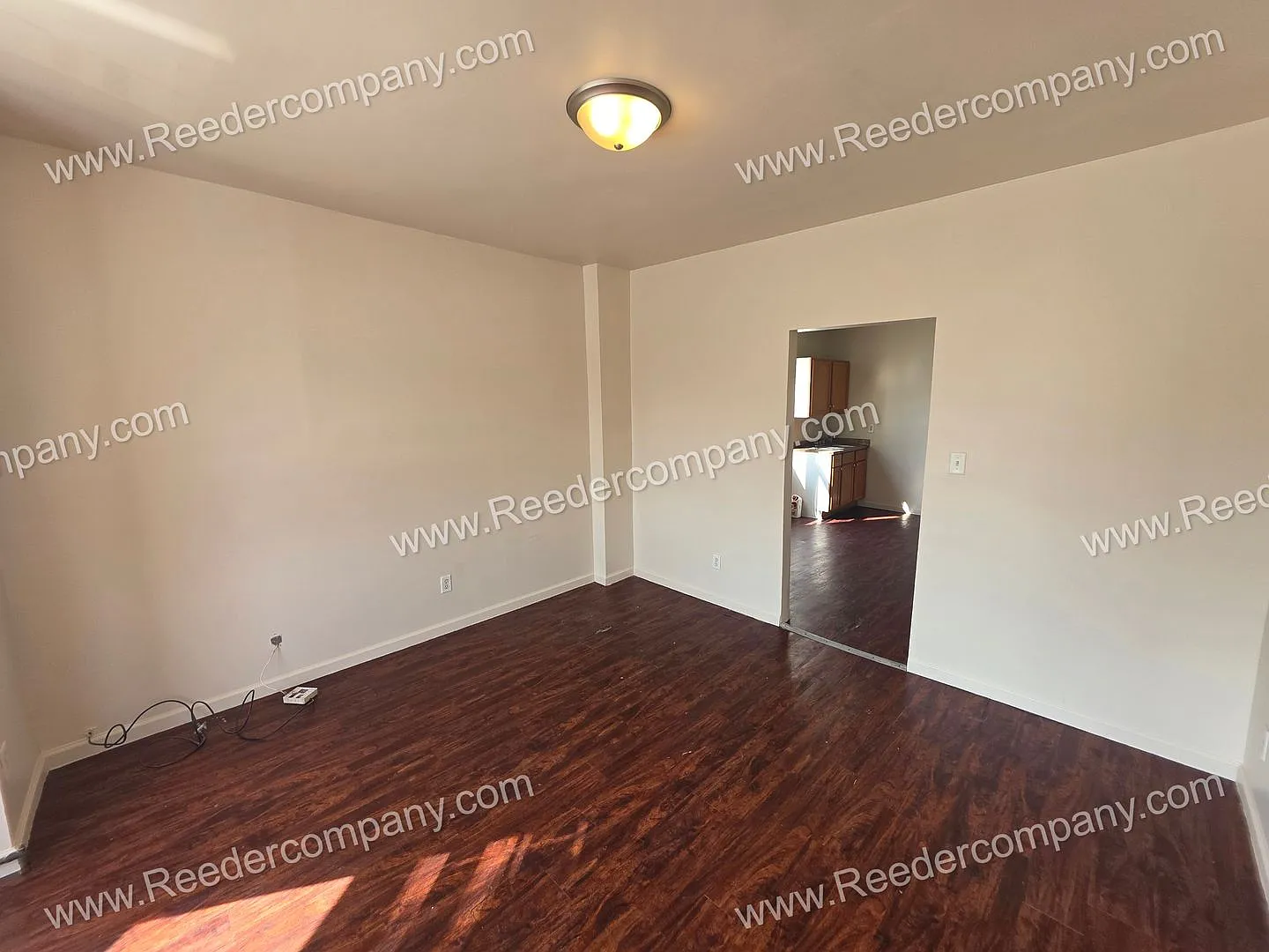 3802-04 Euclid Avenue — Photo 3