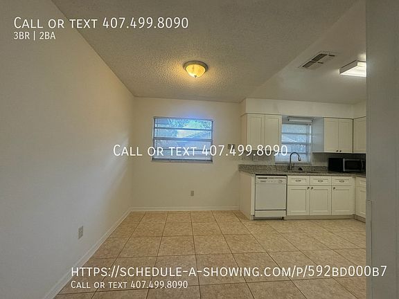 3rd image of 1009 Manchester Cir