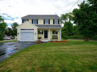 36 Topsfield Rd, Ipswich, MA 01938