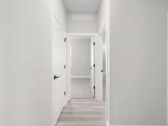 5th image of 4562 SW Daemon Street
