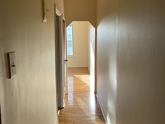 4th image of 31-82 36th St #2R