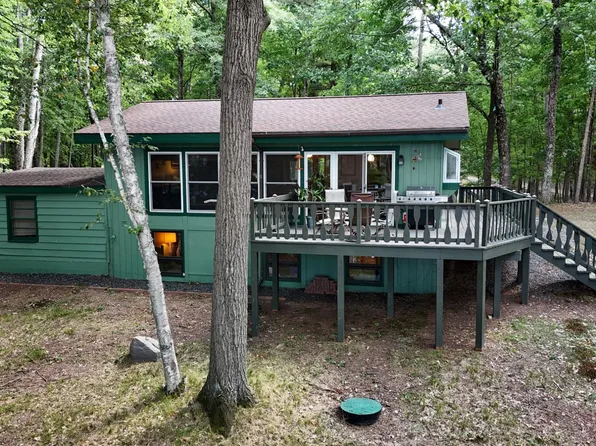 8531 Hower Rd, Minocqua, WI 54548