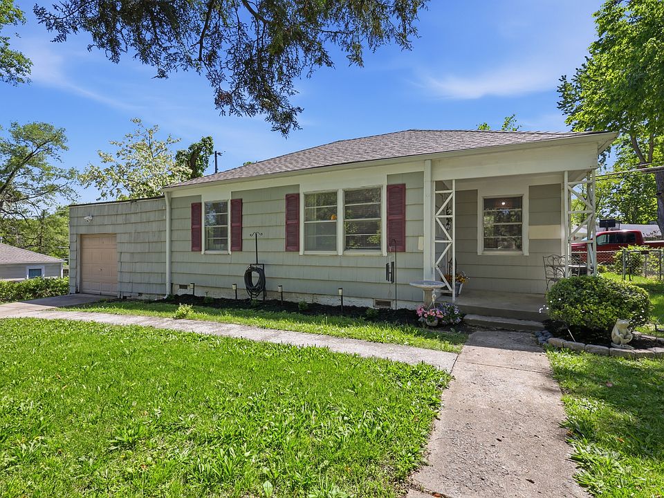 1st image of 653 NE 46th St