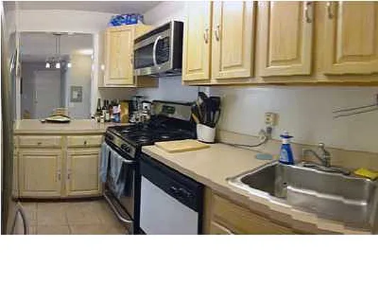 Sold by Ann Ferguson, LLC | media 12