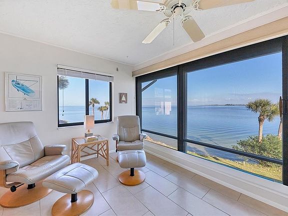 3rd image of 6400 Flotilla Dr Unit 88