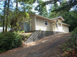 32 Easy St, Florence, OR 97439