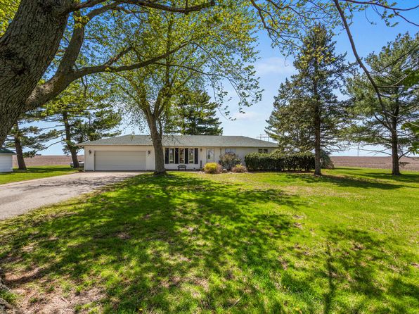 2355 County Road 100 N, Broadlands, IL 61816