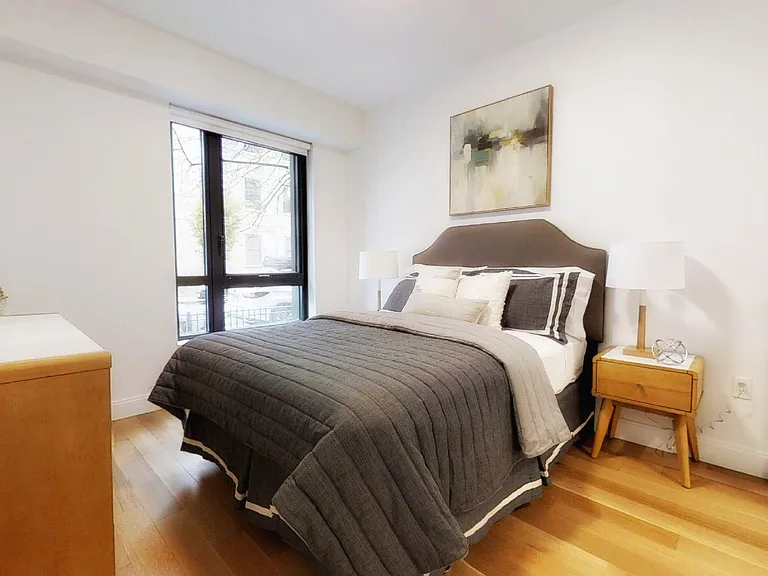Camden Street Apartments — Photo 11