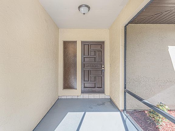 3rd image of 1089 SE Shakespeare Ave
